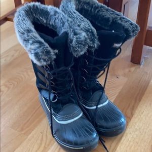 Winter boots Ozark trail Back with faux fur